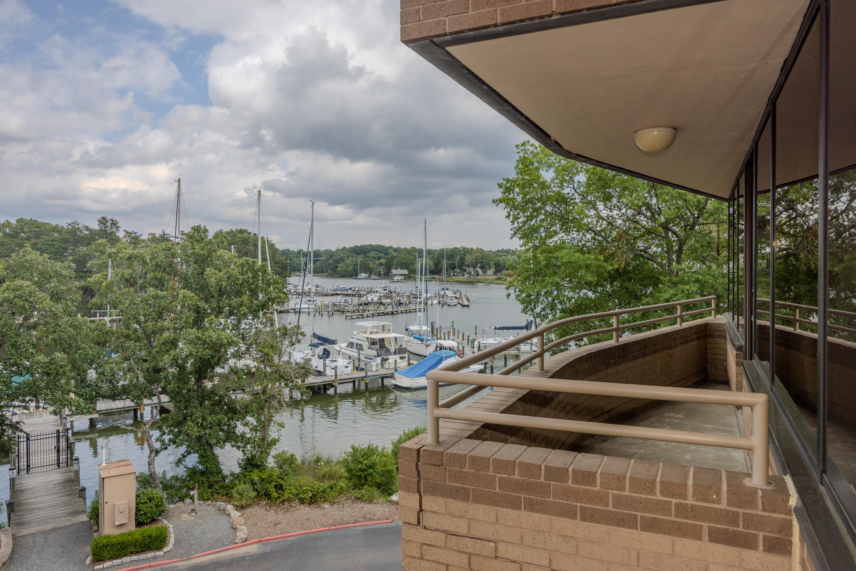 Solomons Inn Resort + Marina Exterior foto